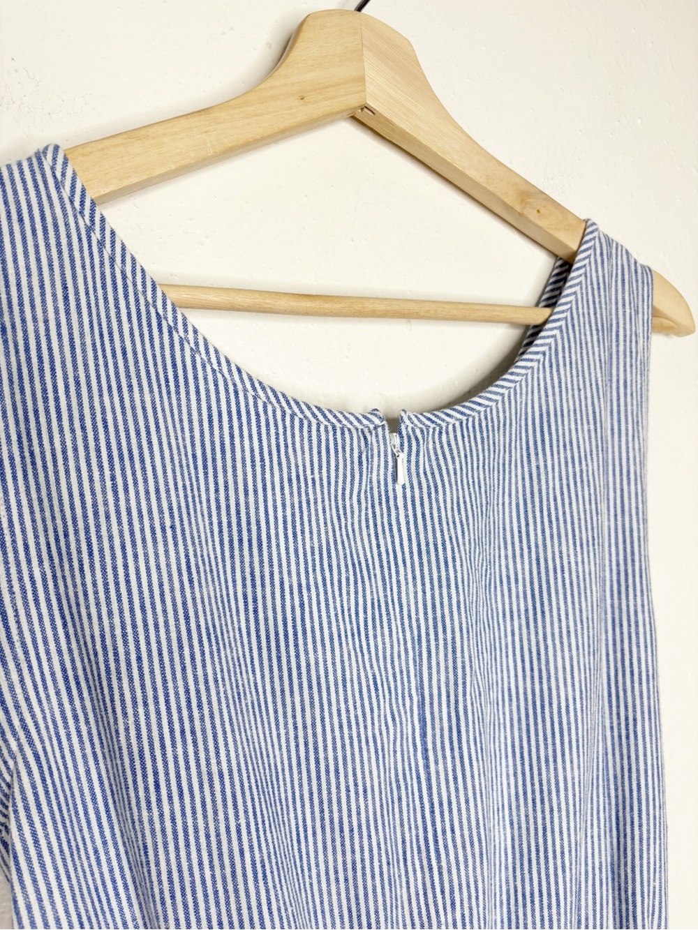 Talbots Blue White Stripe Linen Blend Sleeveless Midi Dress Size 4 EUC - Picture 10 of 11